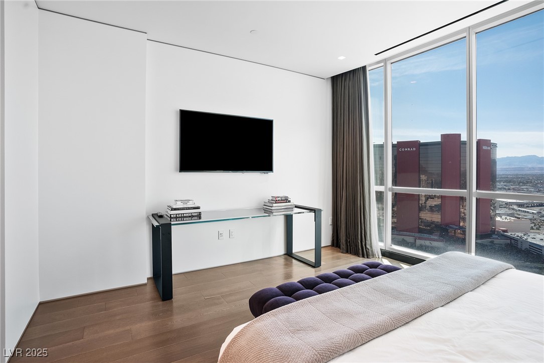 2700 Las Vegas Boulevard 4306