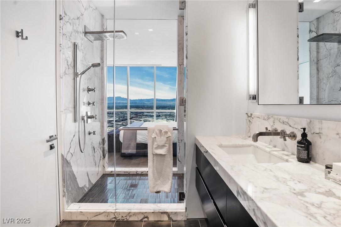 2700 Las Vegas Boulevard 4306