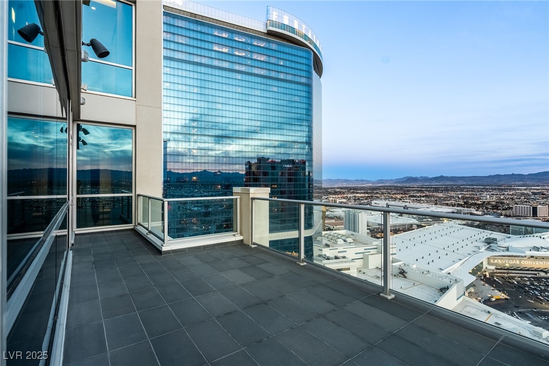 2700 Las Vegas Boulevard 4306