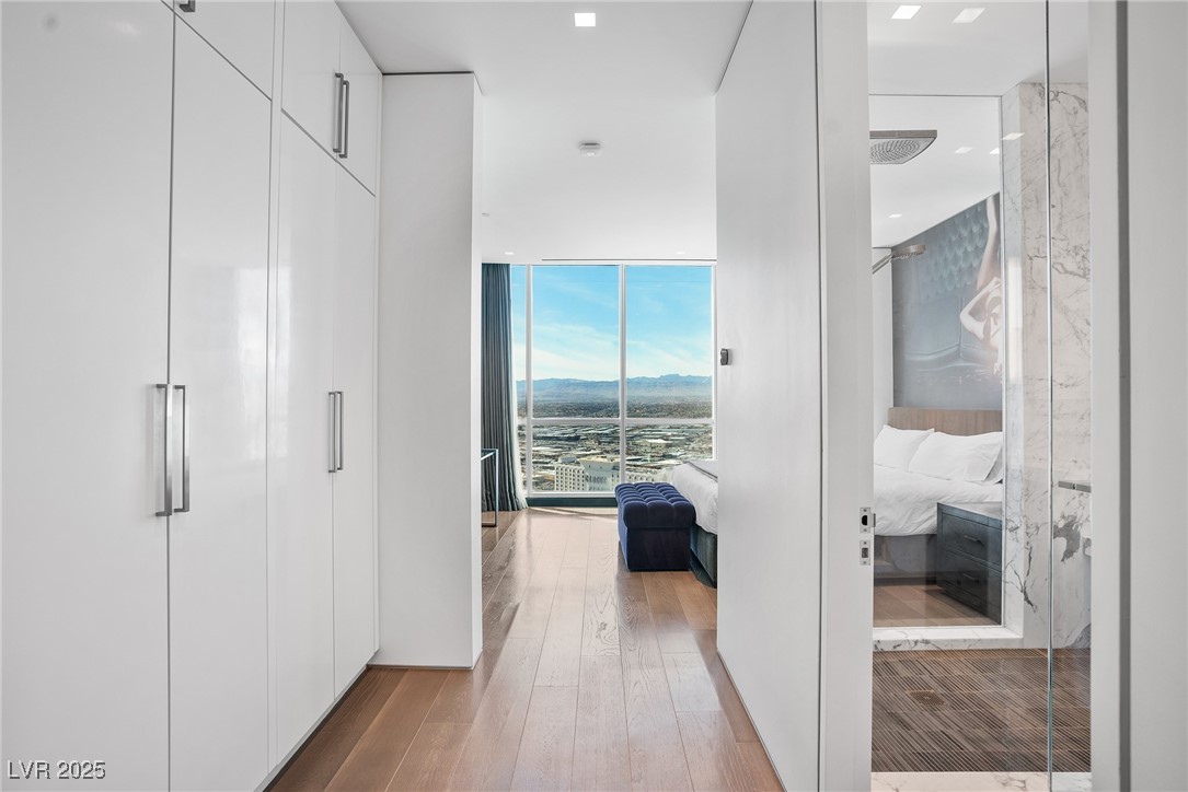 2700 Las Vegas Boulevard 4306