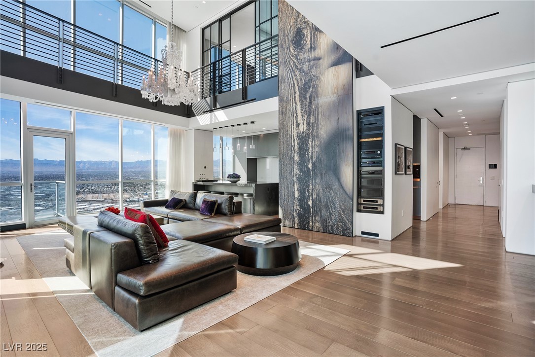 2700 Las Vegas Boulevard 4306