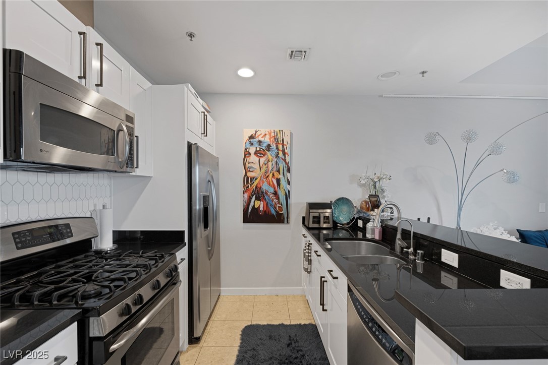 4525 Dean Martin Drive 2205