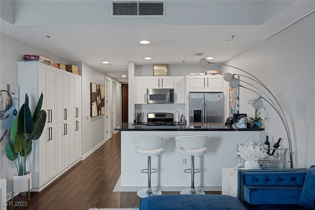 4525 Dean Martin Drive 2205