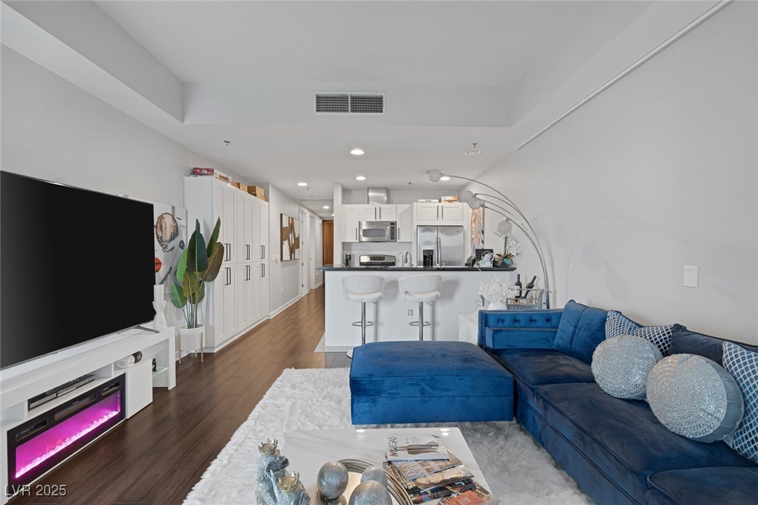 4525 Dean Martin Drive 2205