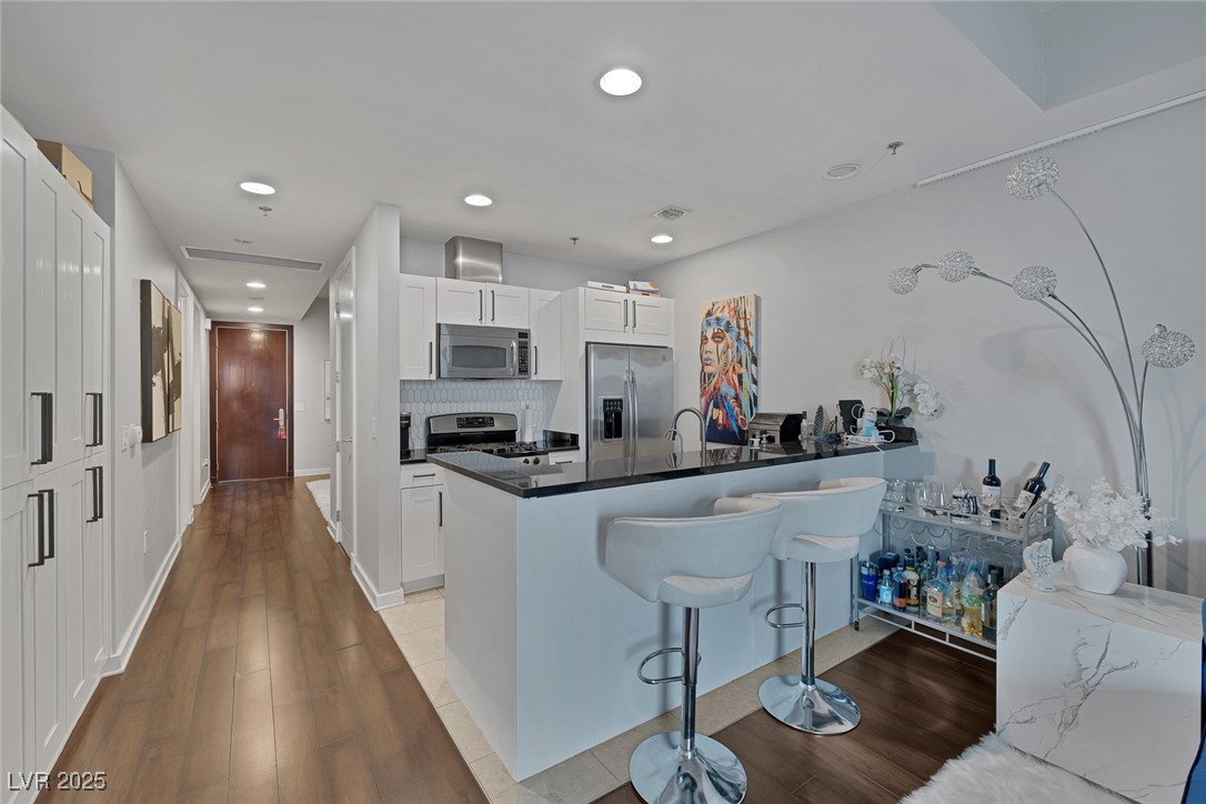 4525 Dean Martin Drive 2205