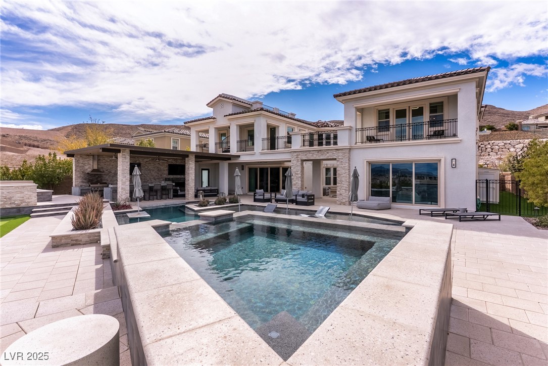 12 Olympia Chase Drive