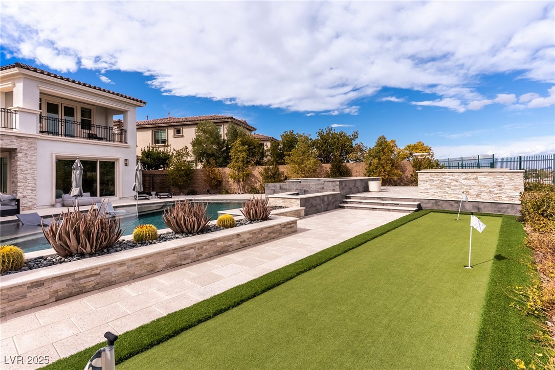 12 Olympia Chase Drive