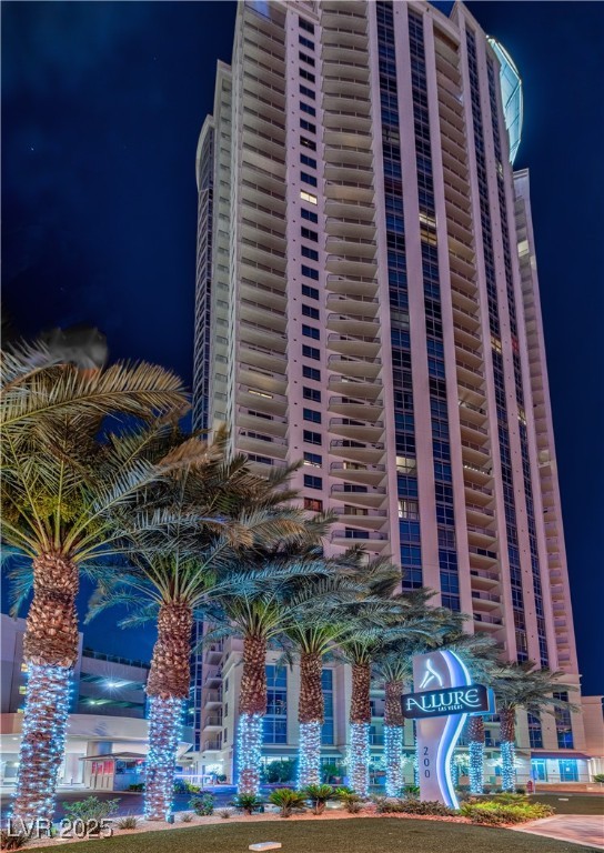 200 West Sahara Avenue 4101