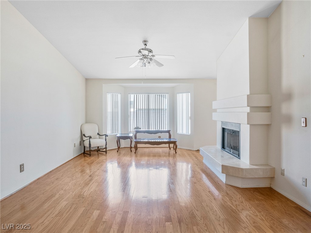 2802 Via Avanti Street