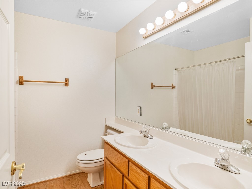 2802 Via Avanti Street