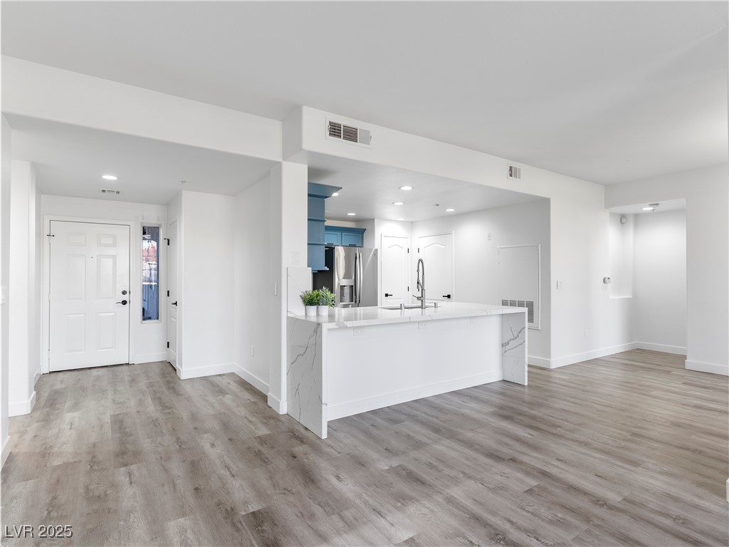 2325 Windmill Parkway 1711