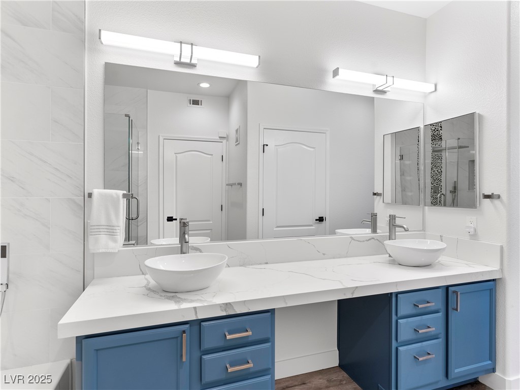2325 Windmill Parkway 1711