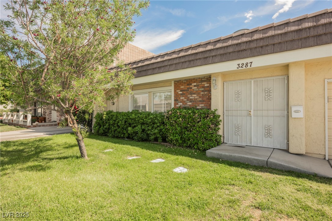 3287 Southridge Avenue