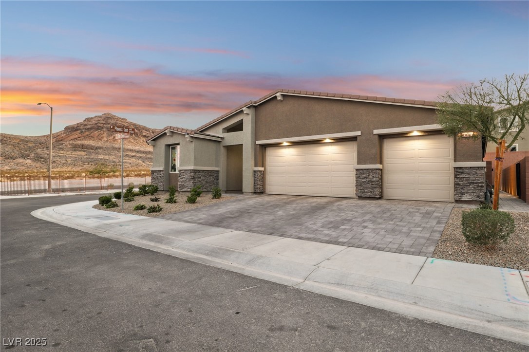 10087 Flink Creek Street