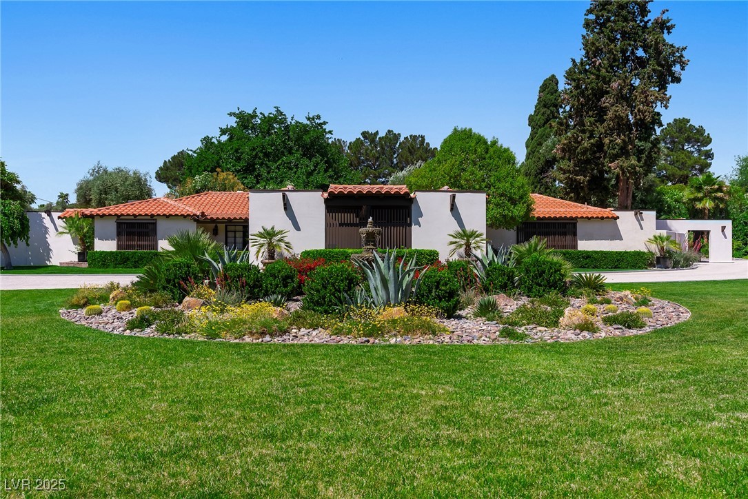 1450 Rancho Circle