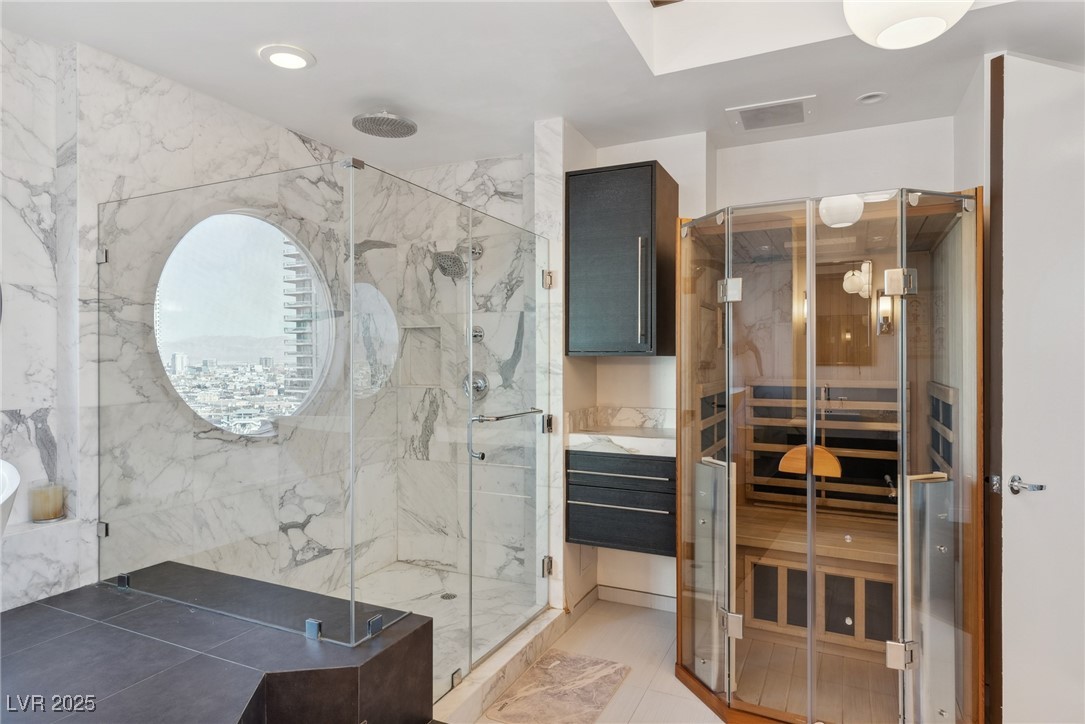 2857 Paradise Road 2203