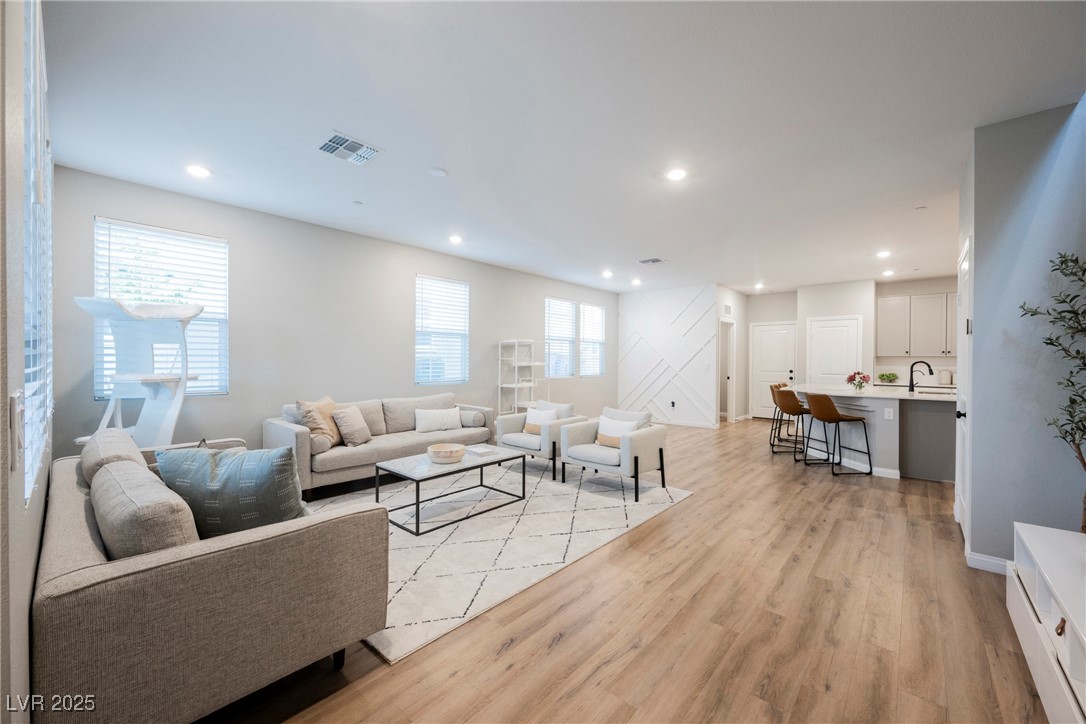 3525 Serravalle Lane