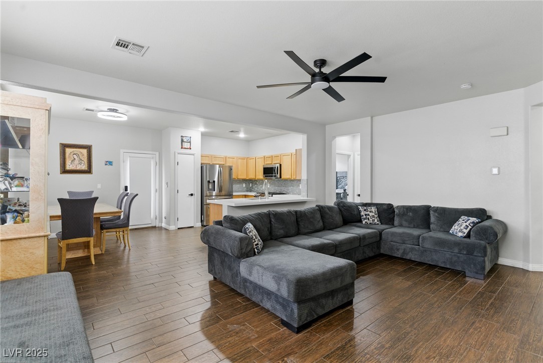 325 Arrowbird Avenue