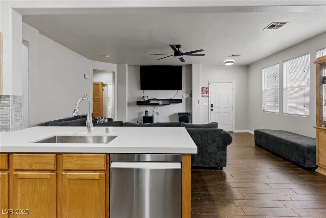 325 Arrowbird Avenue