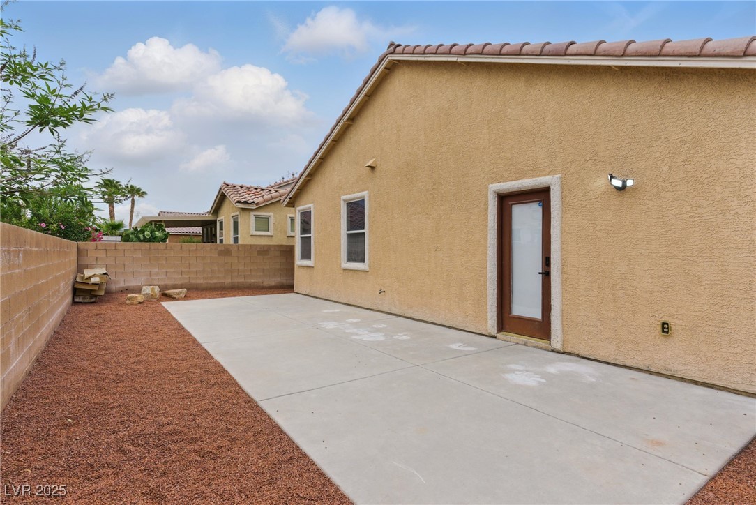 325 Arrowbird Avenue