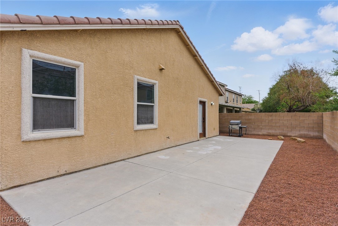 325 Arrowbird Avenue
