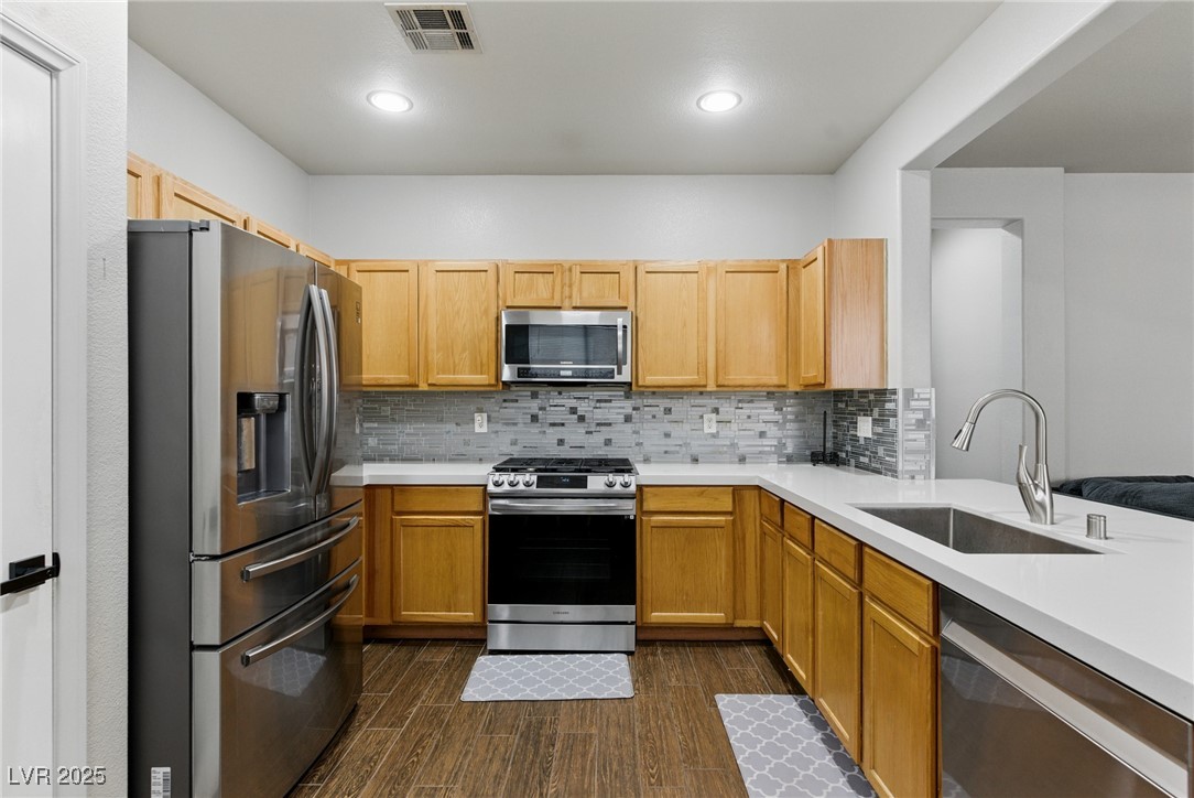 325 Arrowbird Avenue