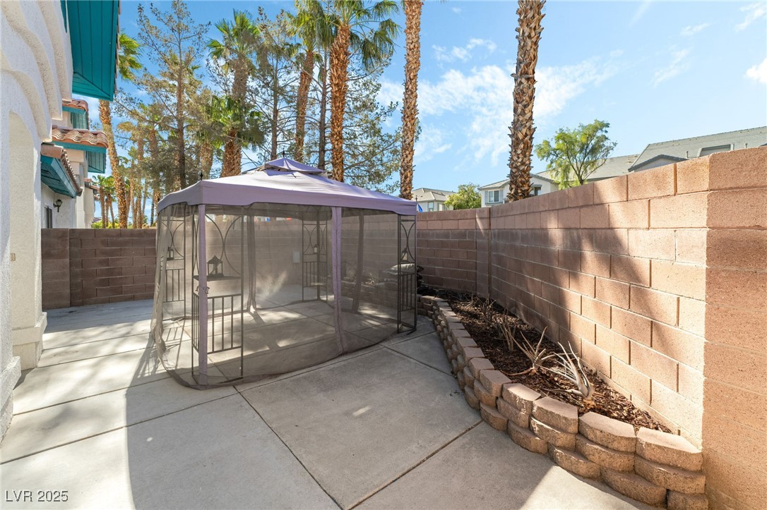 5025 Starfinder Avenue
