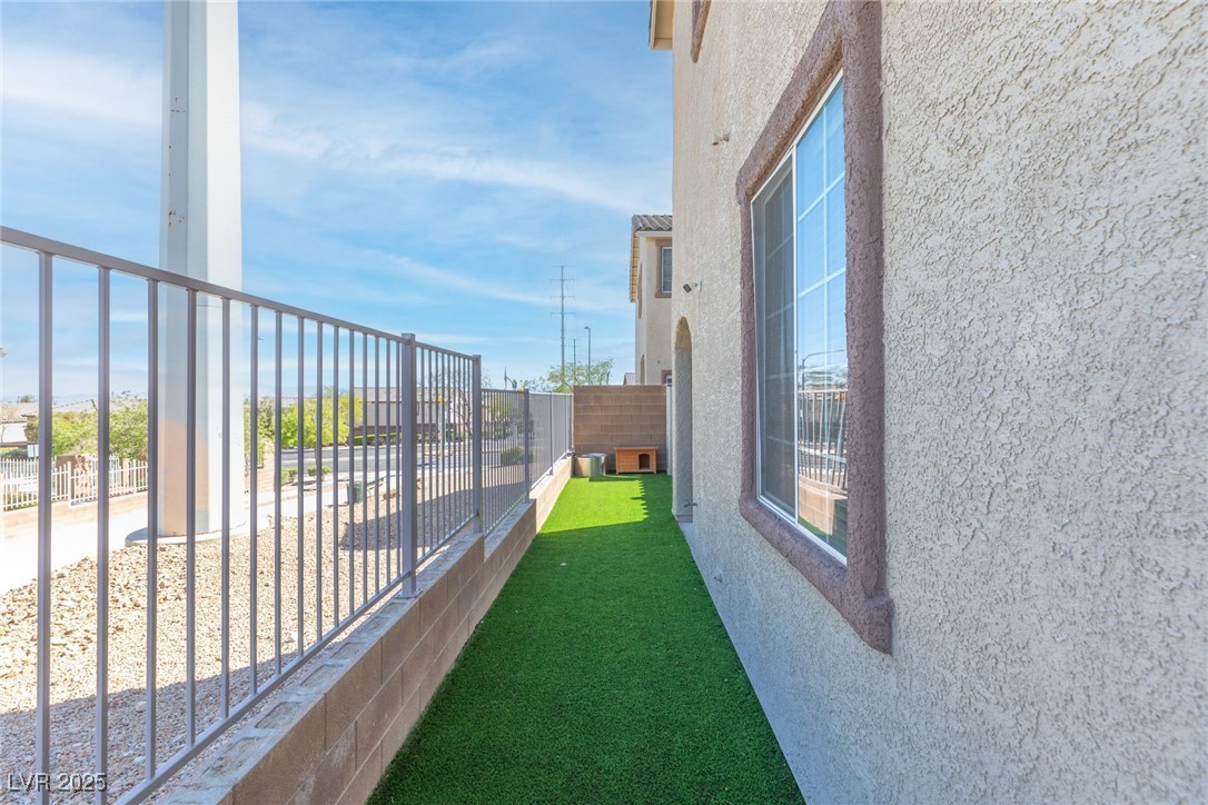 4014 Sparrow Rock Street