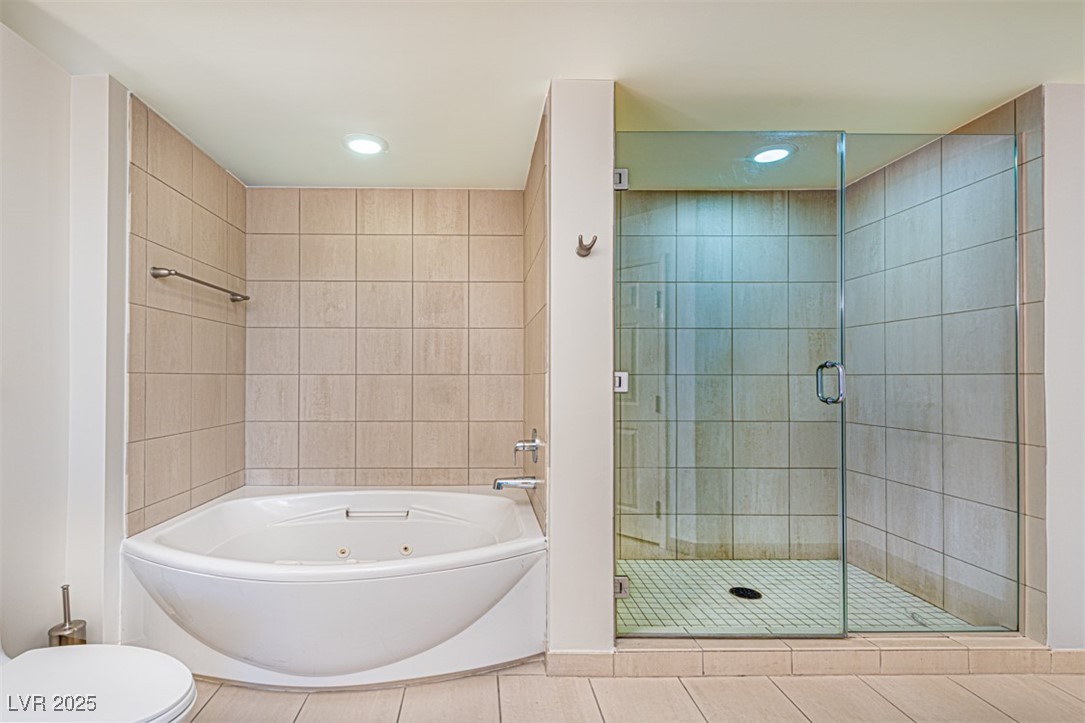 200 Sahara Avenue 2507
