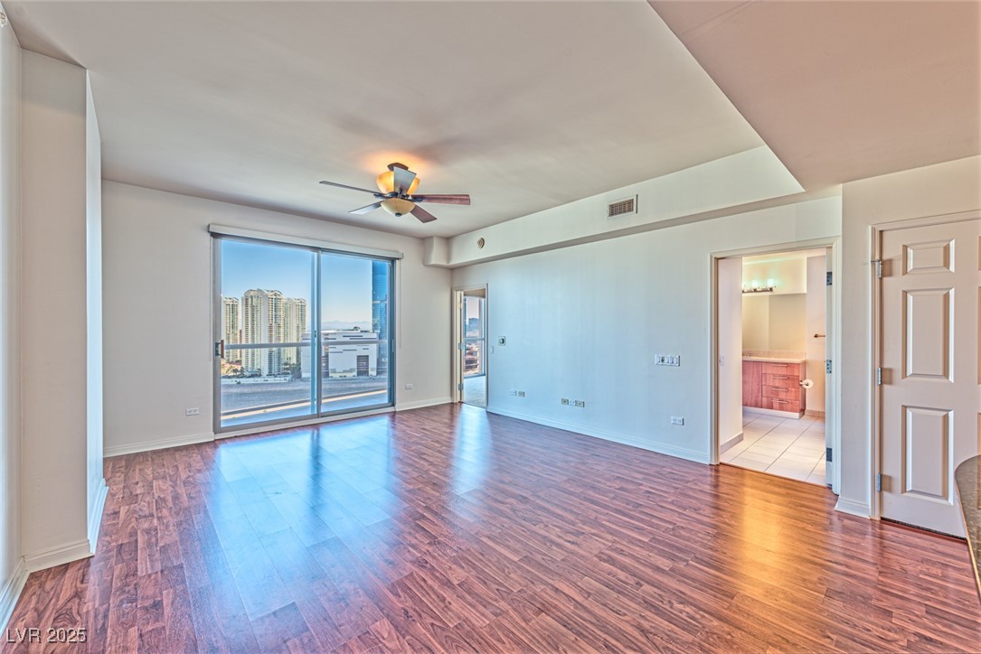 200 Sahara Avenue 2507