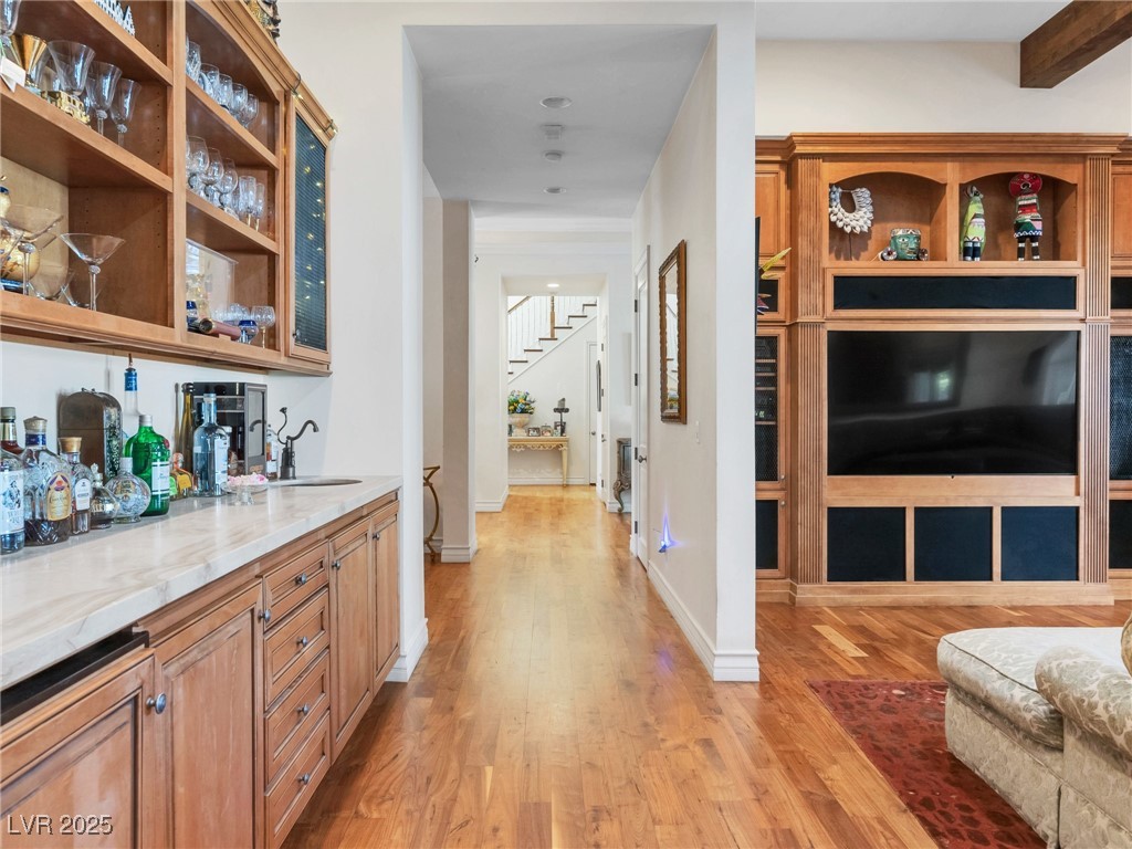 330 Rancho Circle
