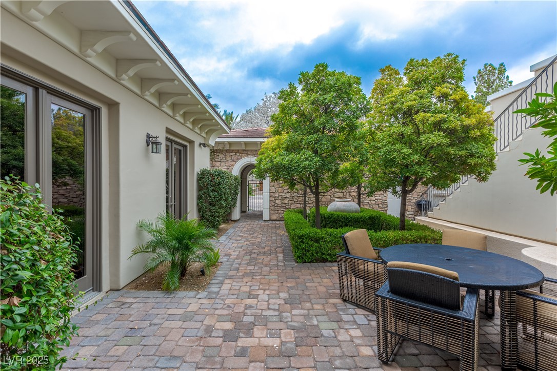 12056 Royal Dolnoch Court