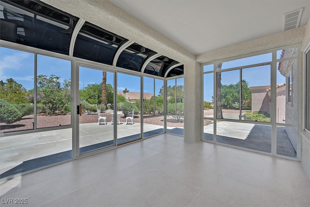 9552 Gold Bank Drive