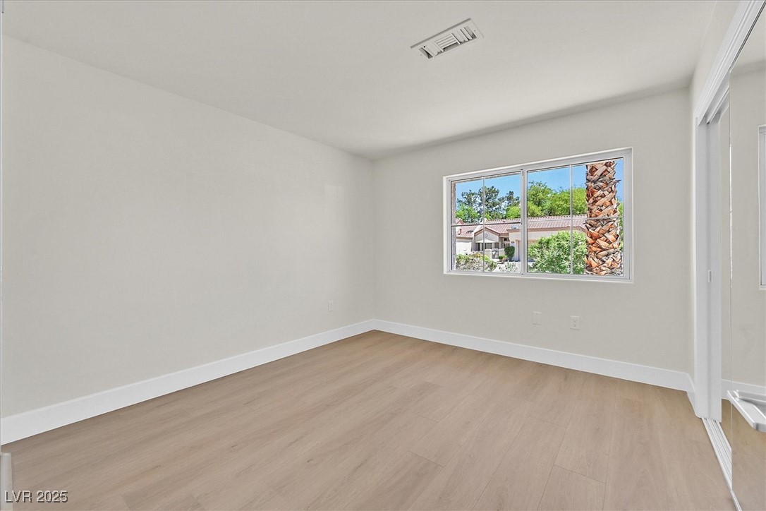 9552 Gold Bank Drive