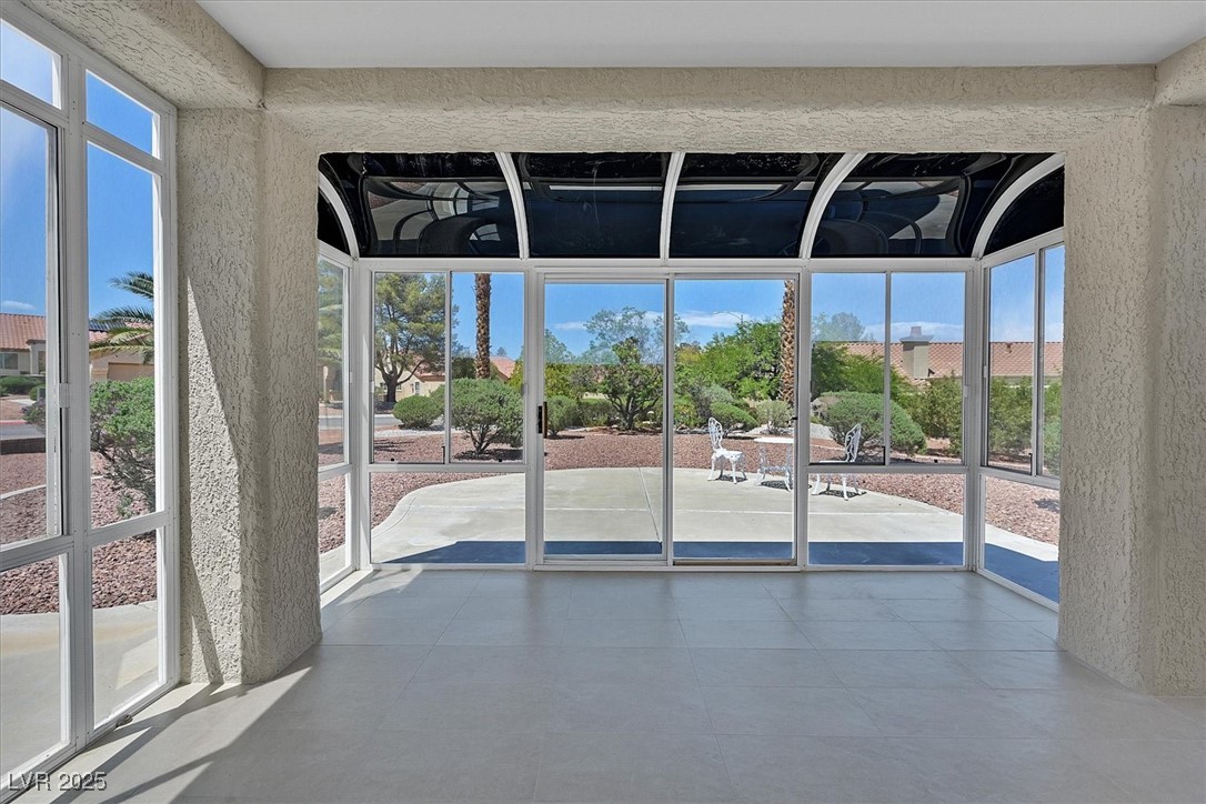 9552 Gold Bank Drive