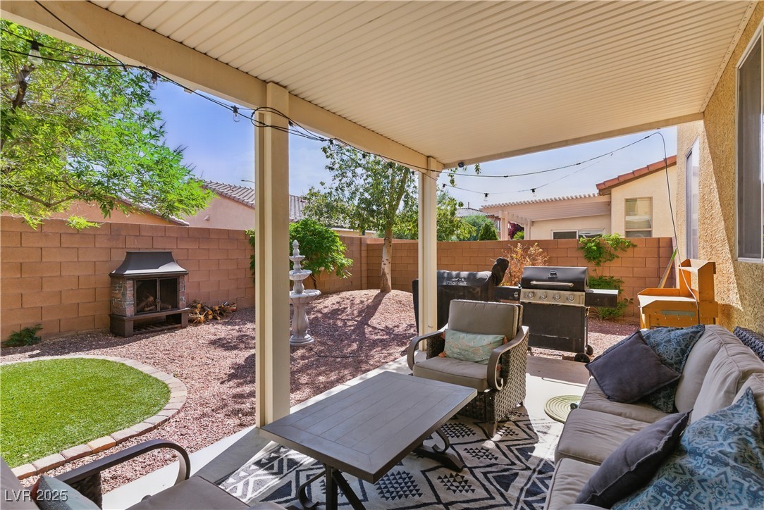 7417 Horizon Rock Avenue