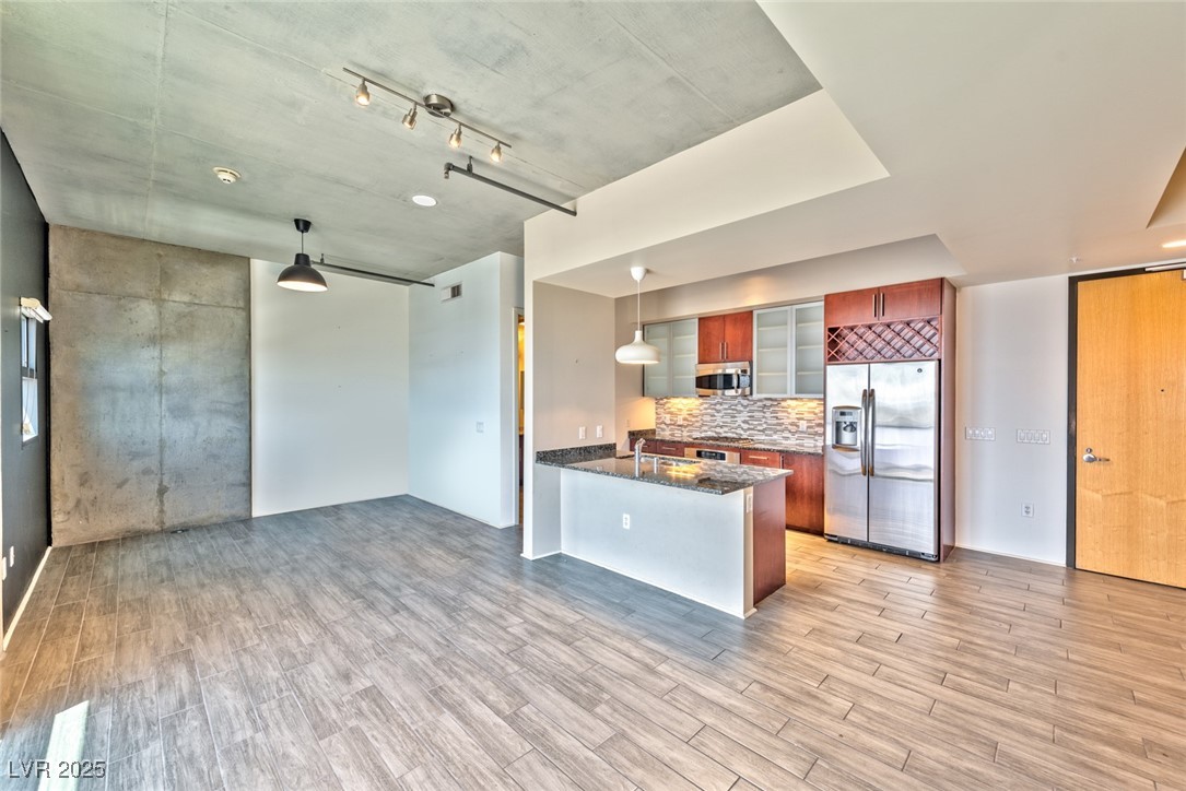 353 East Bonneville Avenue 737