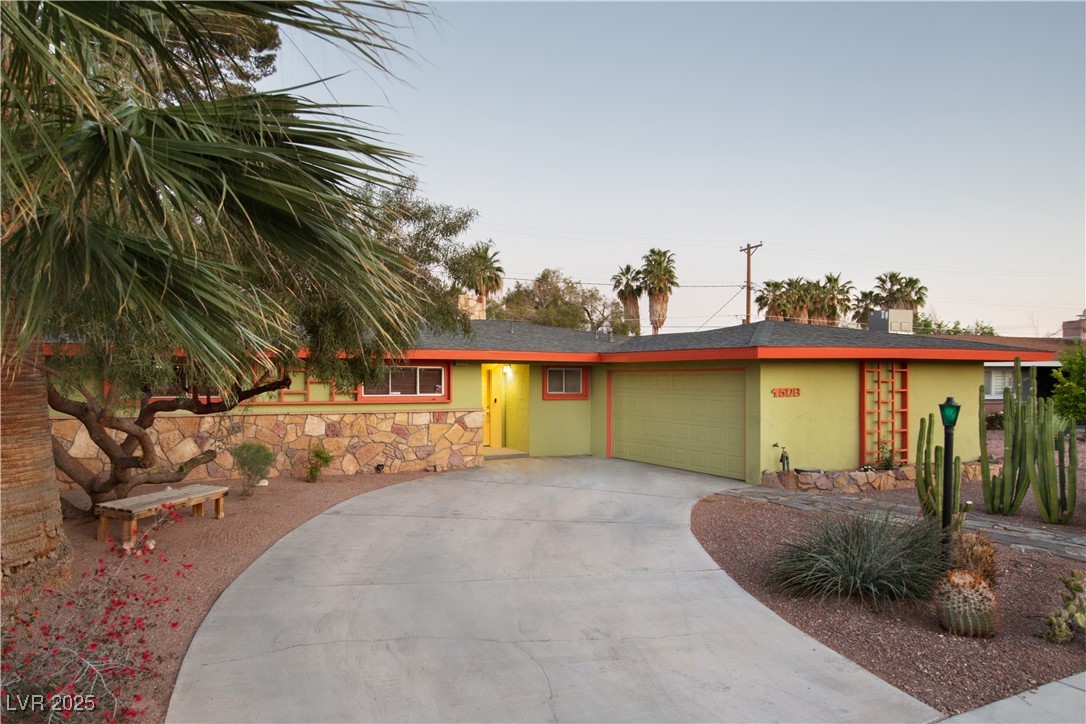 1608 Houssels Avenue