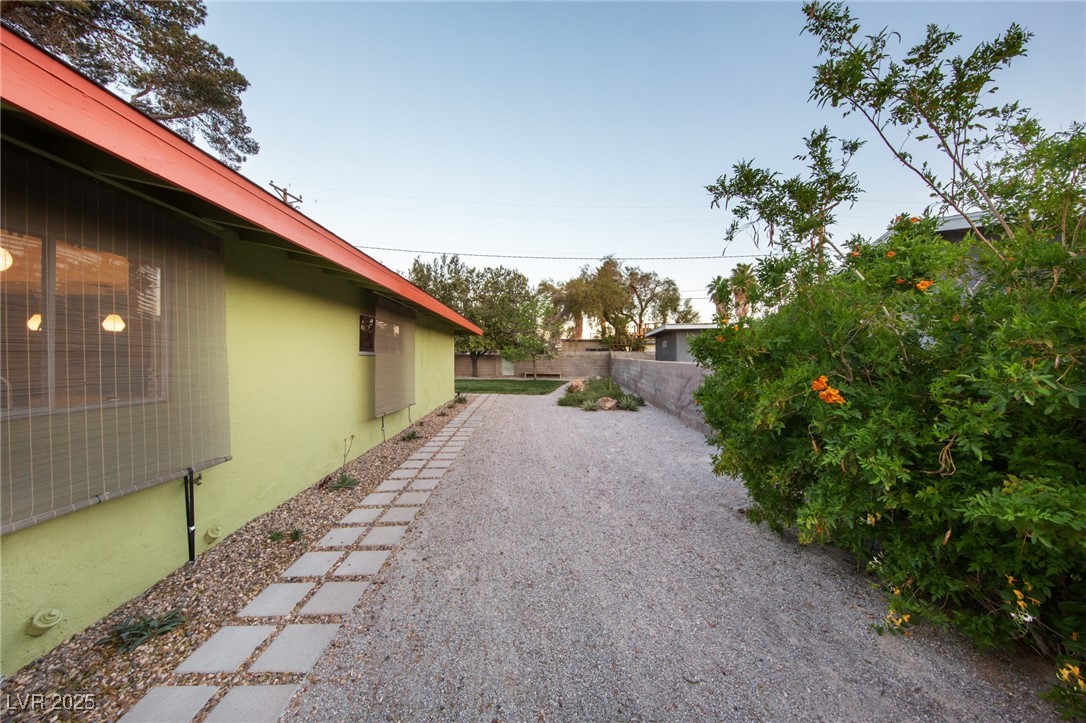 1608 Houssels Avenue