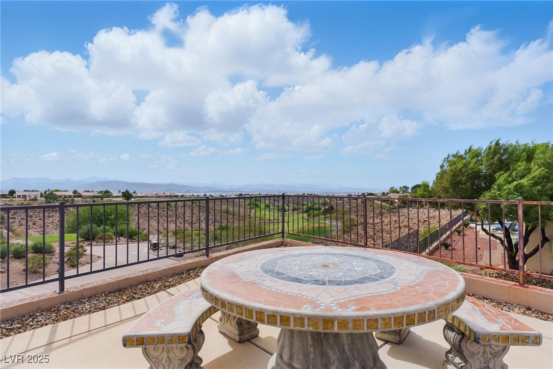 2612 Dearport Court