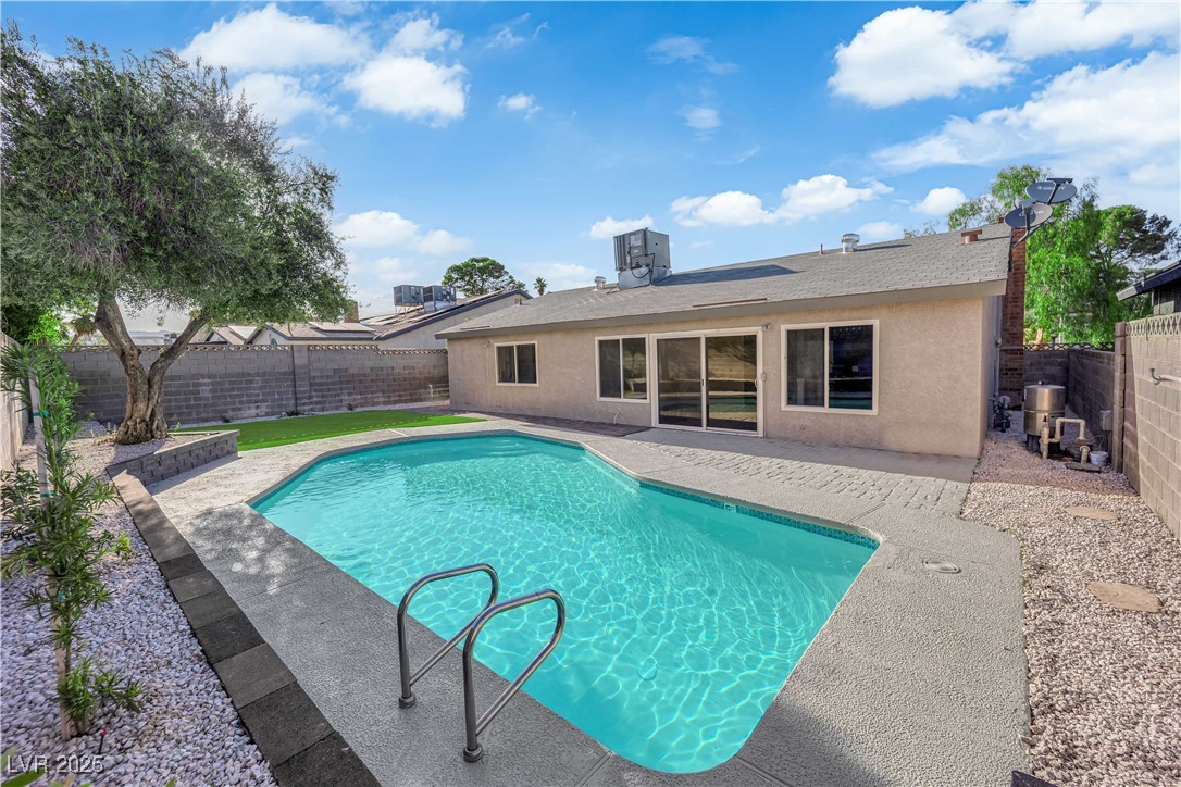 6791 Greengrove Drive