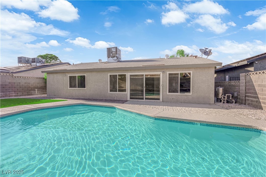 6791 Greengrove Drive