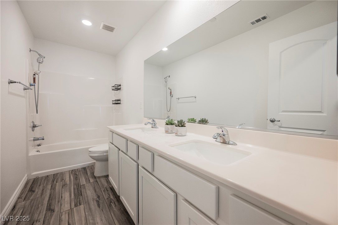 376 Yellow Finch Lane