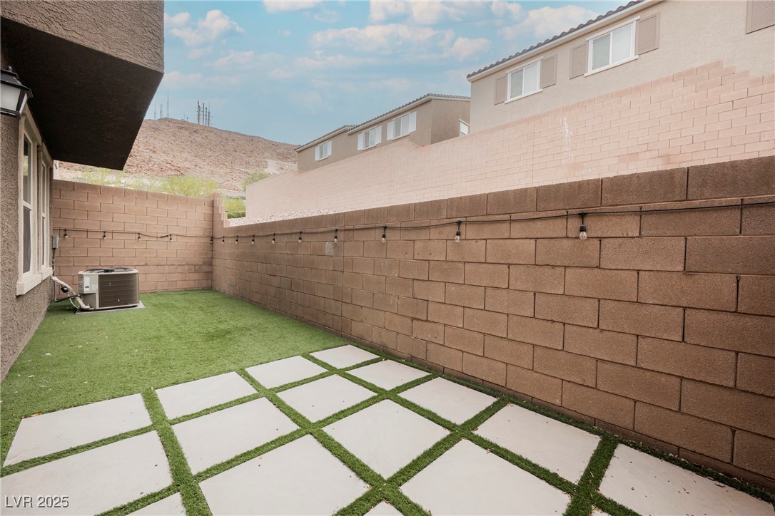 376 Yellow Finch Lane