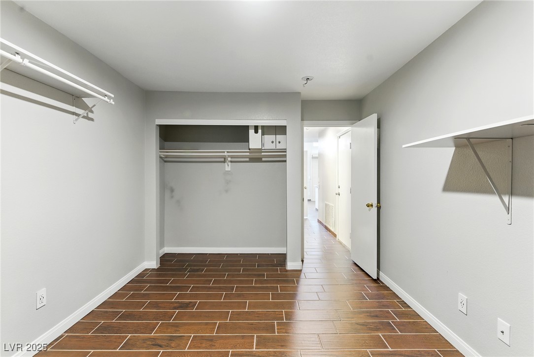 9572 Belle Rich Street