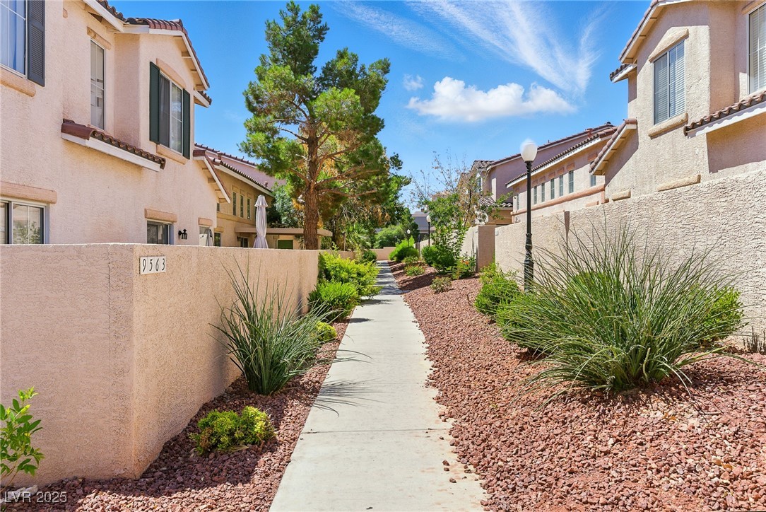 9572 Belle Rich Street