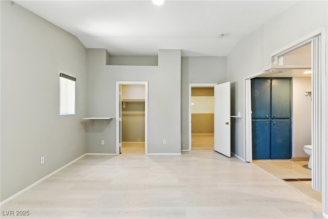 9572 Belle Rich Street