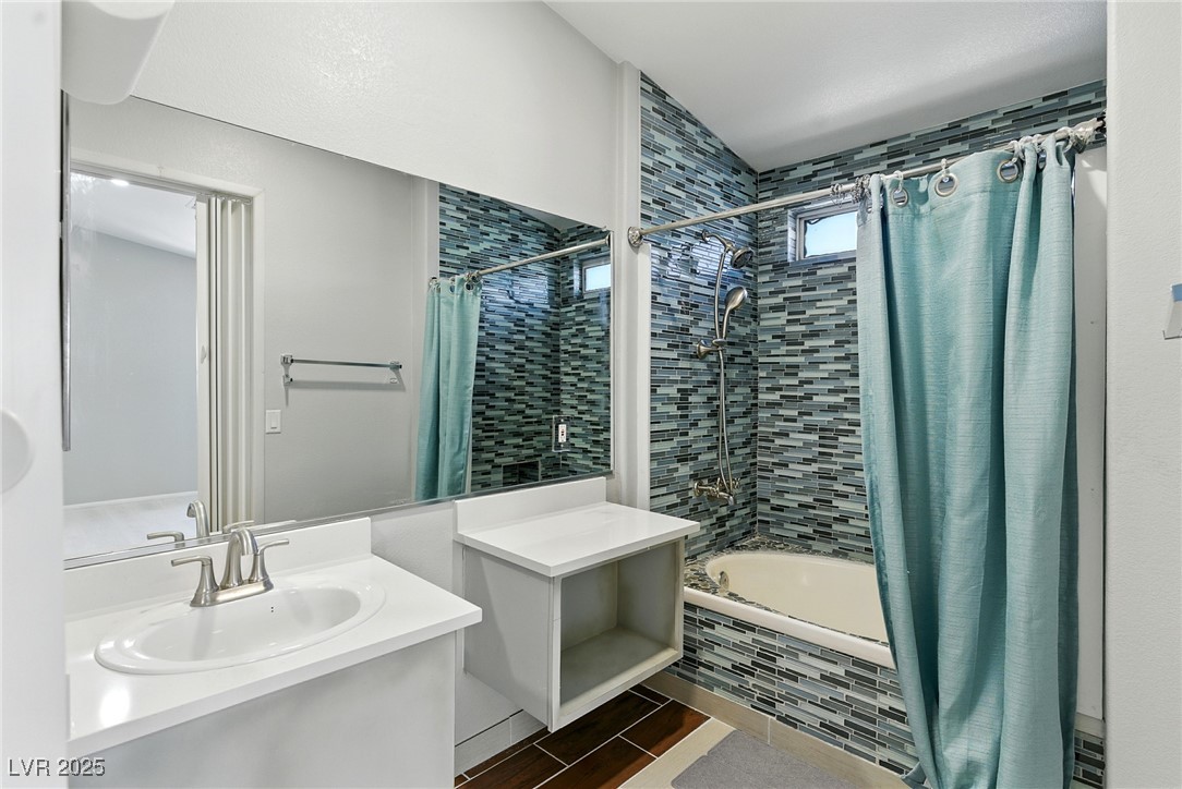 9572 Belle Rich Street