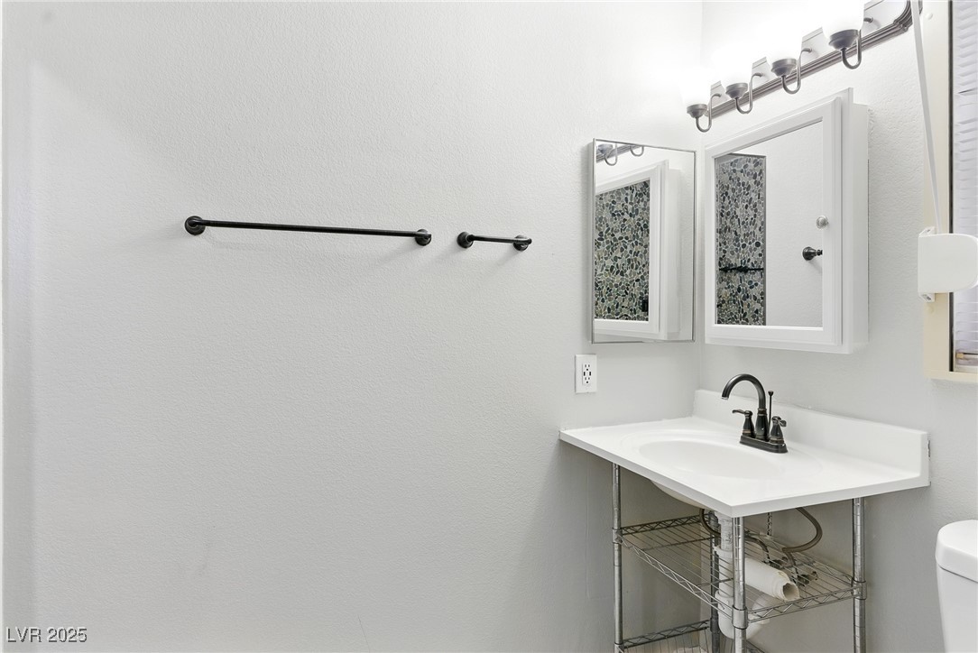 9572 Belle Rich Street