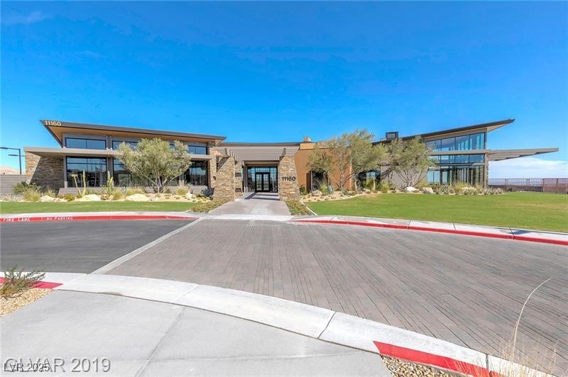 2931 Raywood Ash Drive